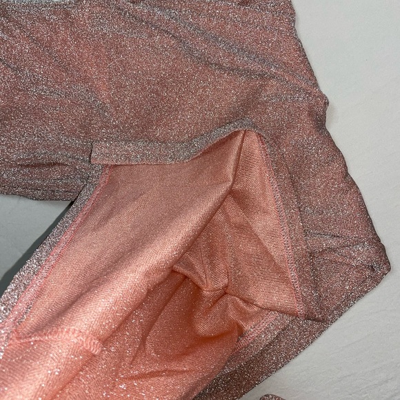 Beautiful Two piece set - Picture 7 of 7